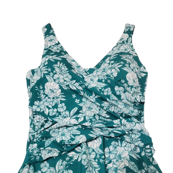 NEW Lands End Swim SlenderSuit Belted Sweetheart One Piece Bathing suit - Picture 4 of 16